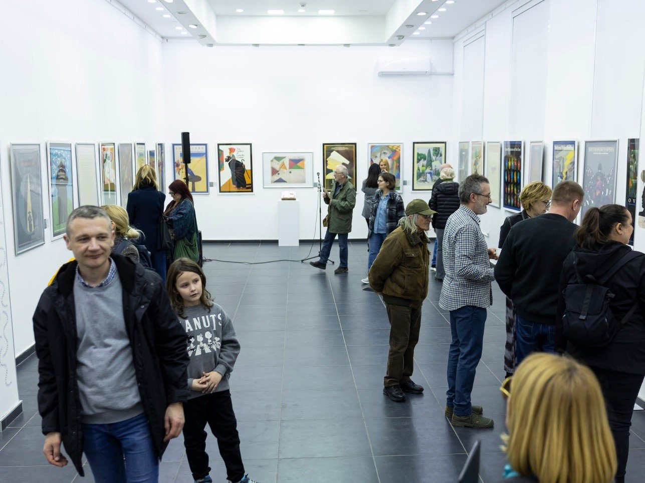 Izložba Miltona Glejzera u Zrenjaninu