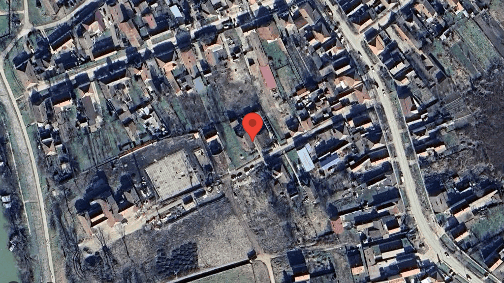 Bazenski kompleks Novi Bečej sa otvorenim bazenom, toboganima i tribinama