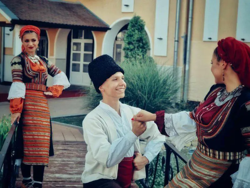 Duhovi u Melencima 2026 tradicija čobanski paprikaš i program u Banatu